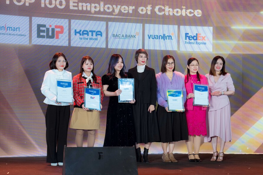 Đây chính là sự công nhận và thành quả minh chứng cho những nỗ lực của Nhựa Châu Âu Đây chính là sự công nhận và thành quả minh chứng cho những nỗ lực của Nhựa Châu Âu